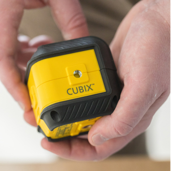 LASER KRZYŻOWY CUBIX CZERWONY STANLEY